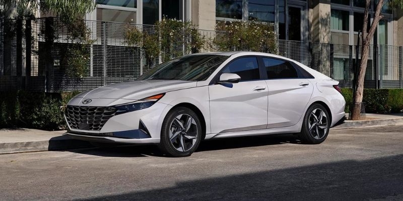  2023 Hyundai Elantra Hybrid performance