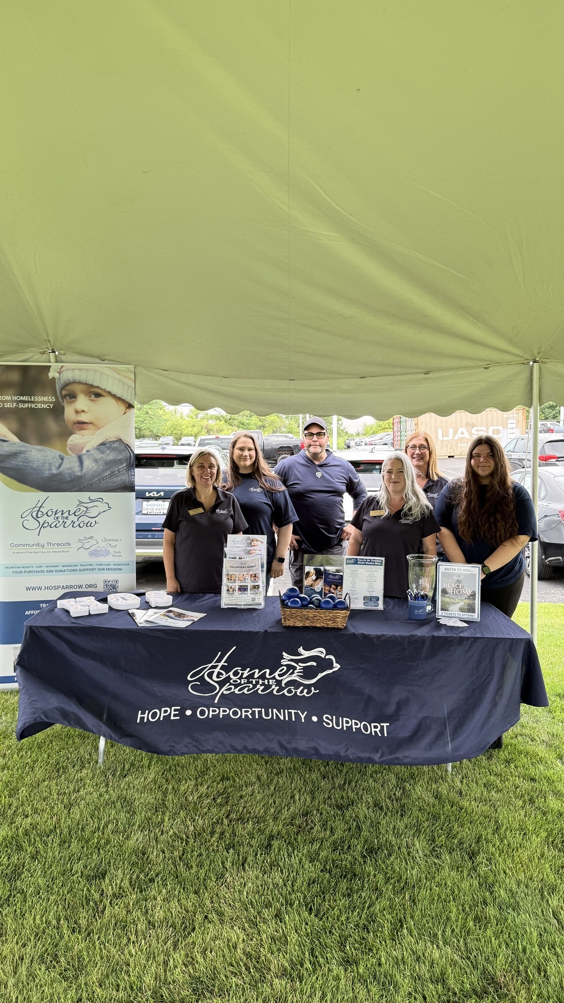 Castle Subaru McHenry Delivering Thanksgiving Meals