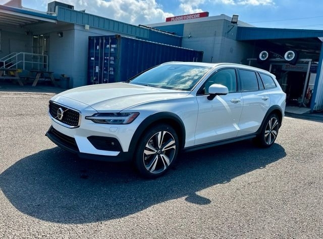 2026 Volvo V60 Cross Country