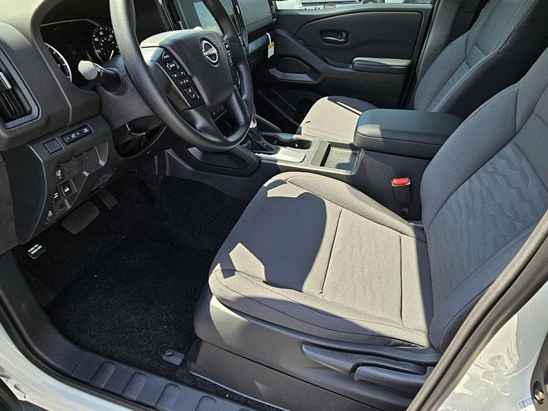2026 Nissan Frontier Interior