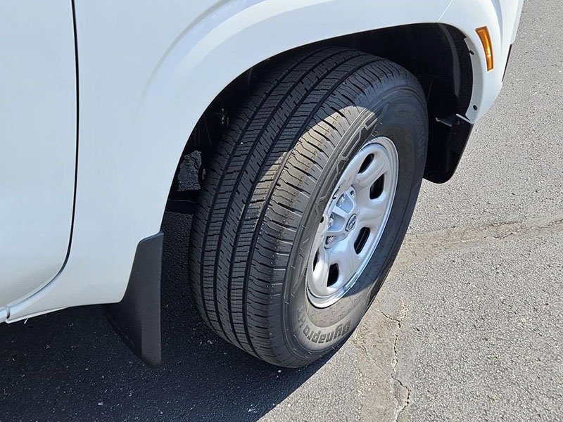 2026 Nissan Frontier Exterior