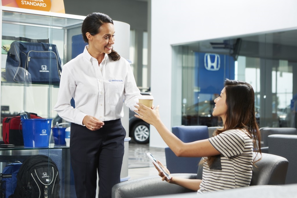 Afternoon Honda service in Libertyville IL - weekday afternoon maintenance on Milwaukee Ave