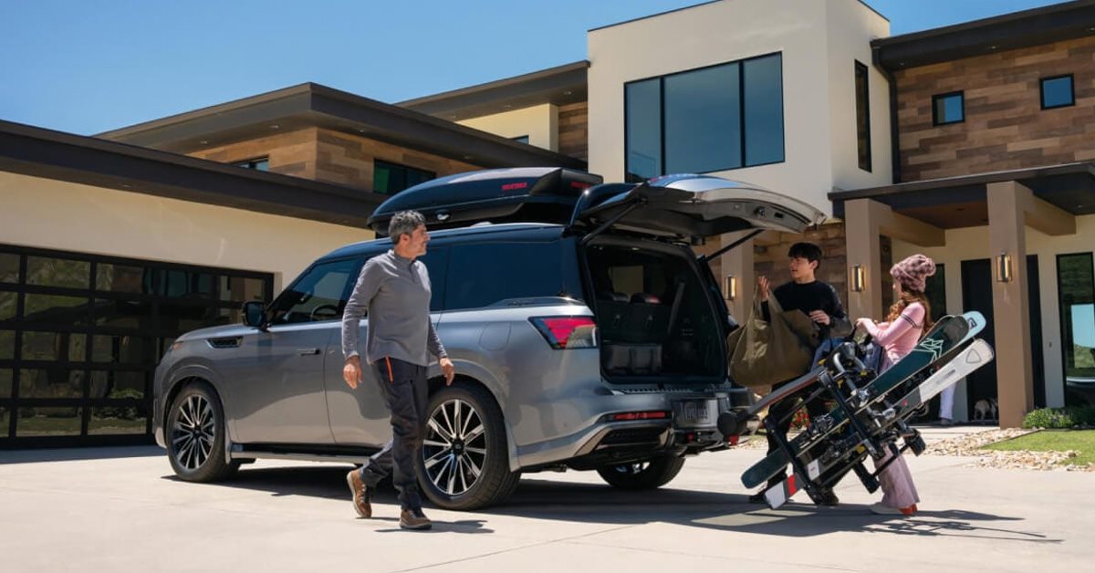 2026 INFINITI QX80 Going out with the Family