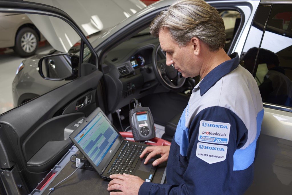 Brickell Honda service drive in Miami - Honda-trained technicians ready to handle Maintenance Minder service