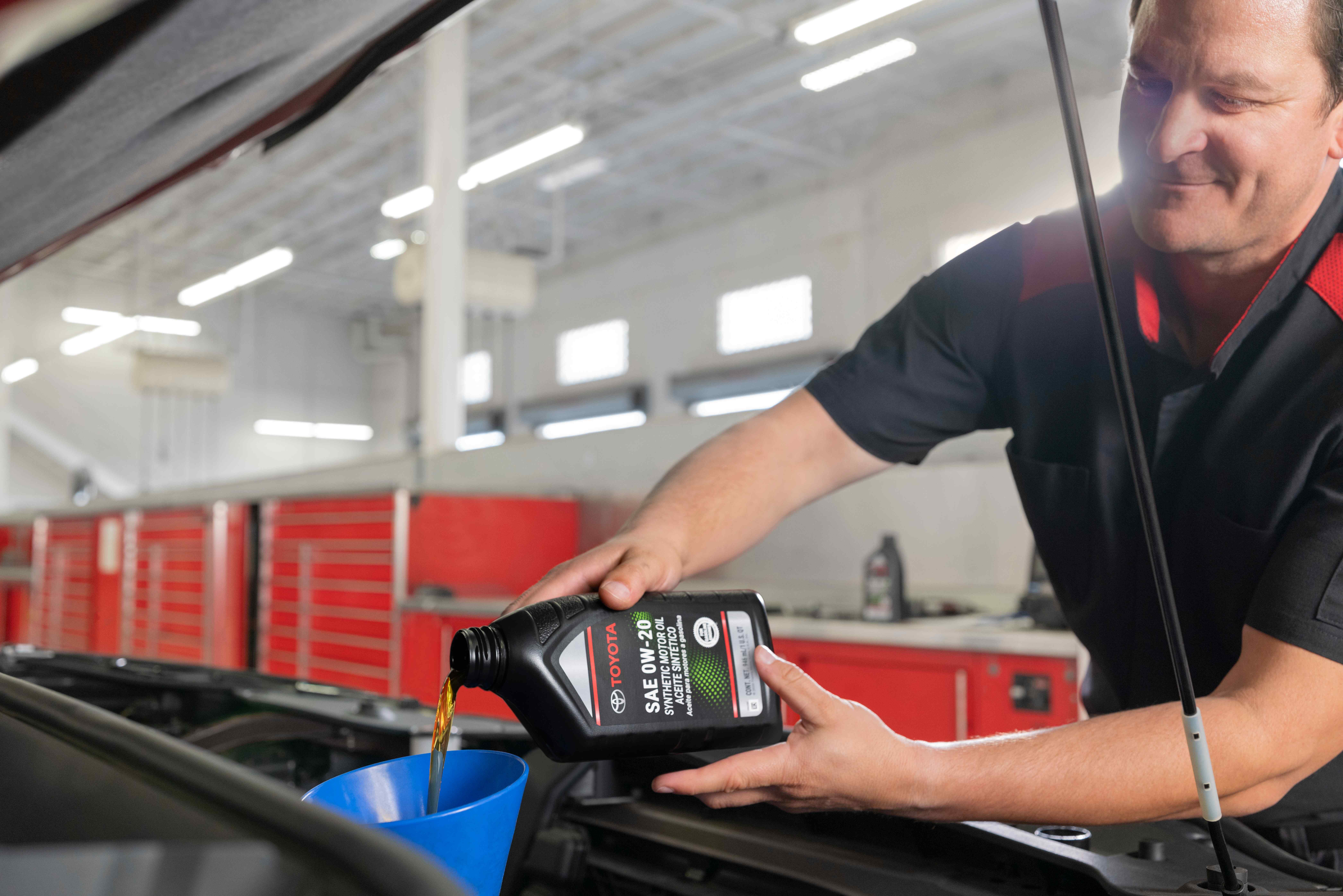 Toyota oil change service at Toyota of Downtown Chicago