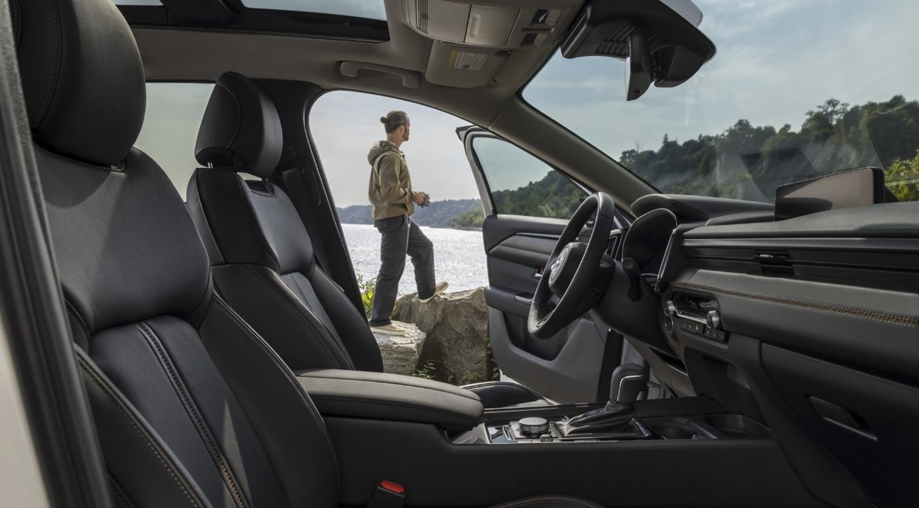 New Mazda CX-50 Hybrid interior