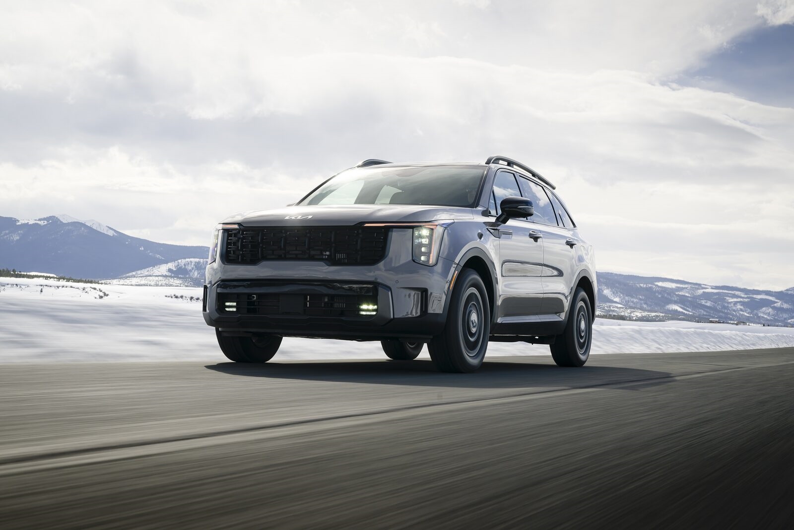 Kia Sorento engine and drivetrain service at Emich Kia Denver