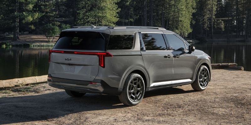 2026 Kia Carnival MPV Hybrid design