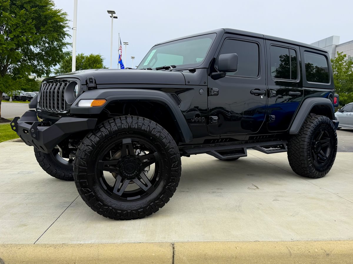 Featured custom Jeep Wrangler build at Performance CDJR Georgesville