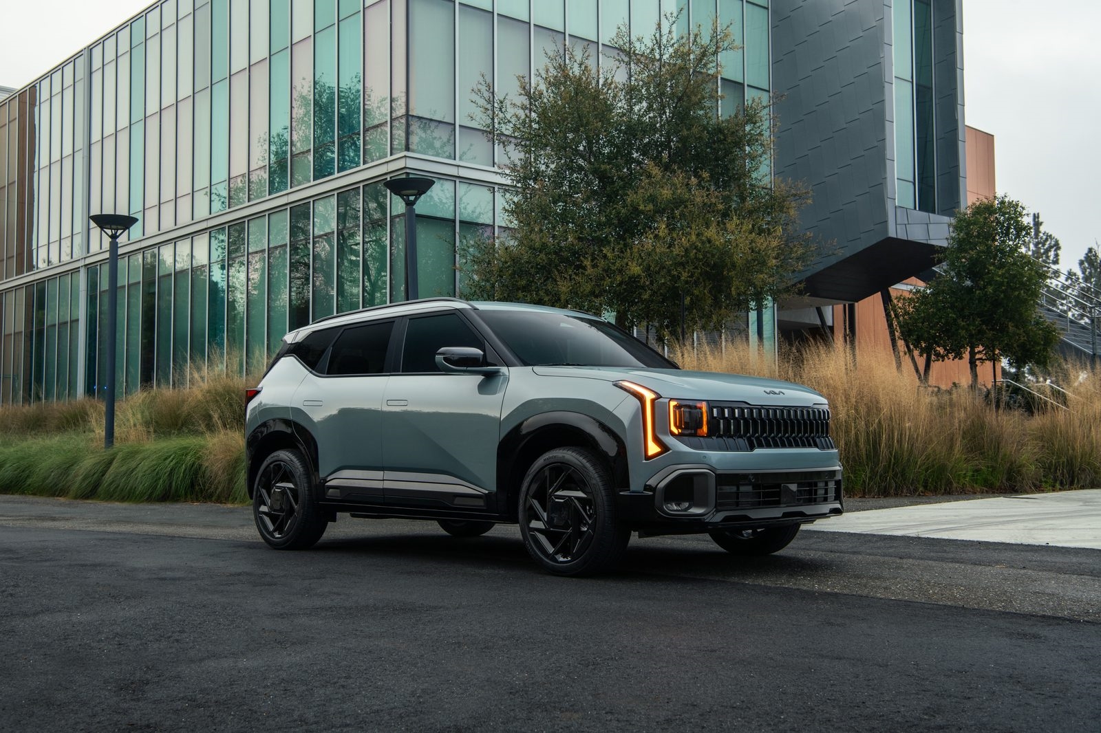 Kia Seltos AWD at Emich Kia Denver