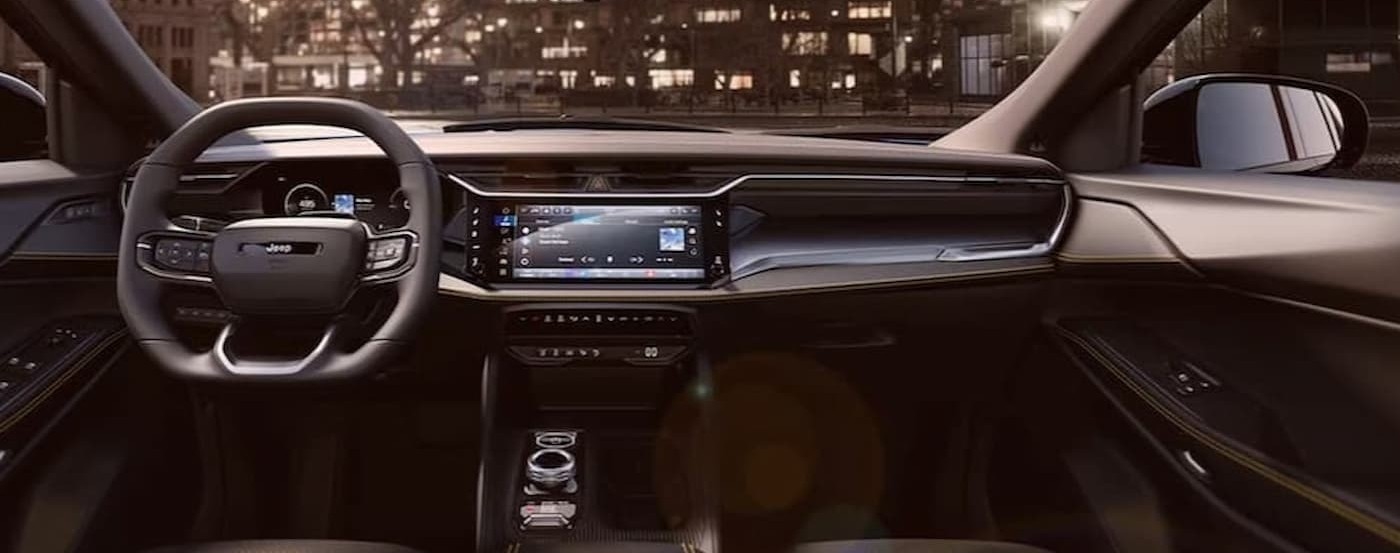Black dash in a 2026 Jeep Cherokee.