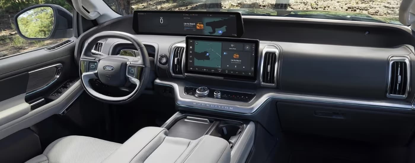 Interior dash in a 2025 Ford Expedition.
