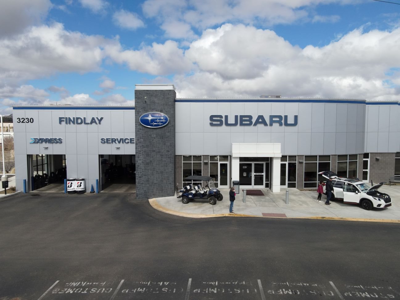 Findlay Subaru Prescott service and Express bays at 3230 Willow Creek Road