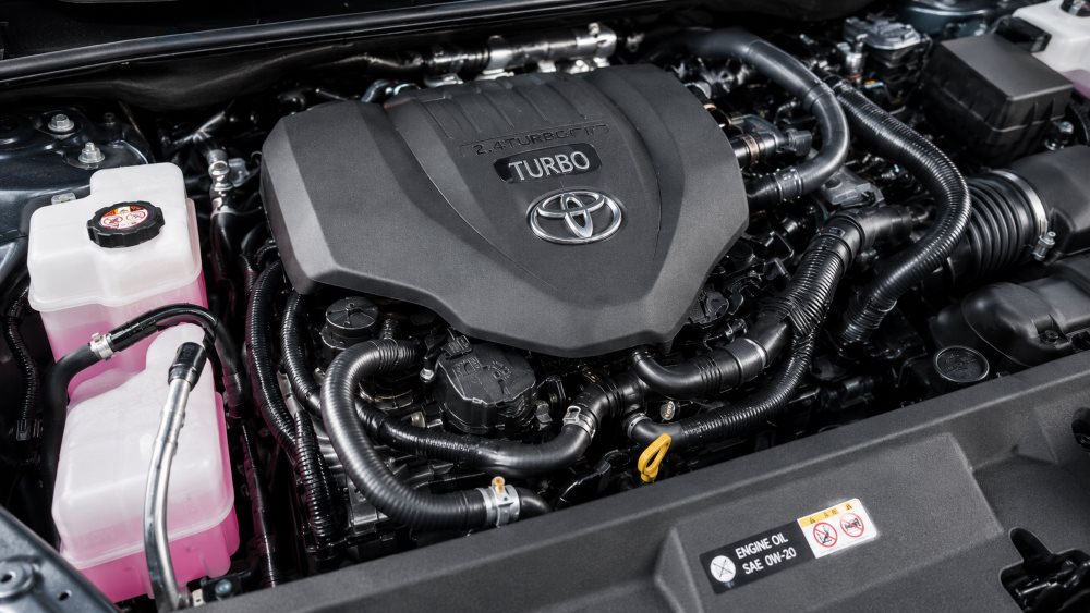 2026 Toyota Highlander with 2.4-liter turbocharged gas engine