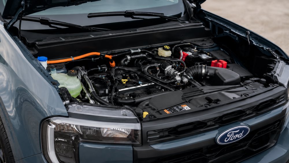 Ford Maverick 2.5L full hybrid powertrain