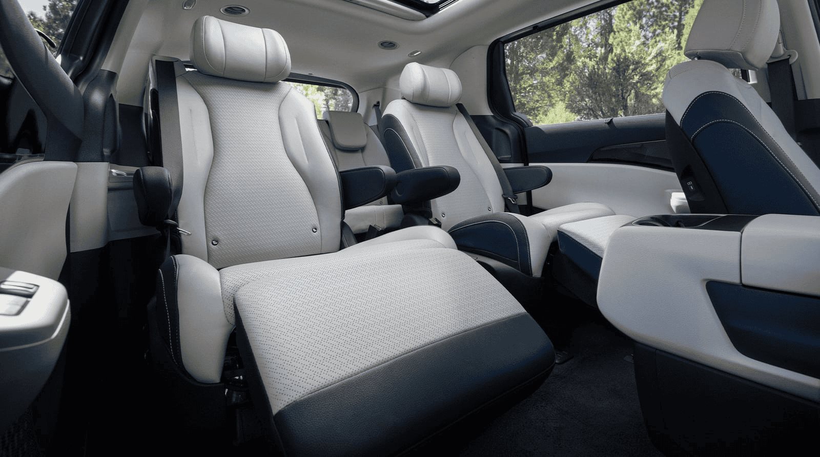McGrath Kia of Highland Park Highland Park IL