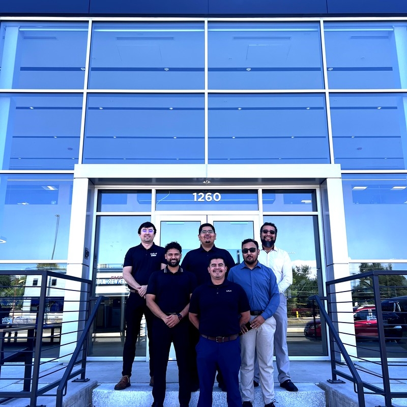 Equipo de ventas en español de Emich Kia