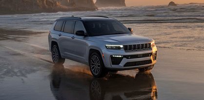 Jeep Grand Cherokee Driving on the beach