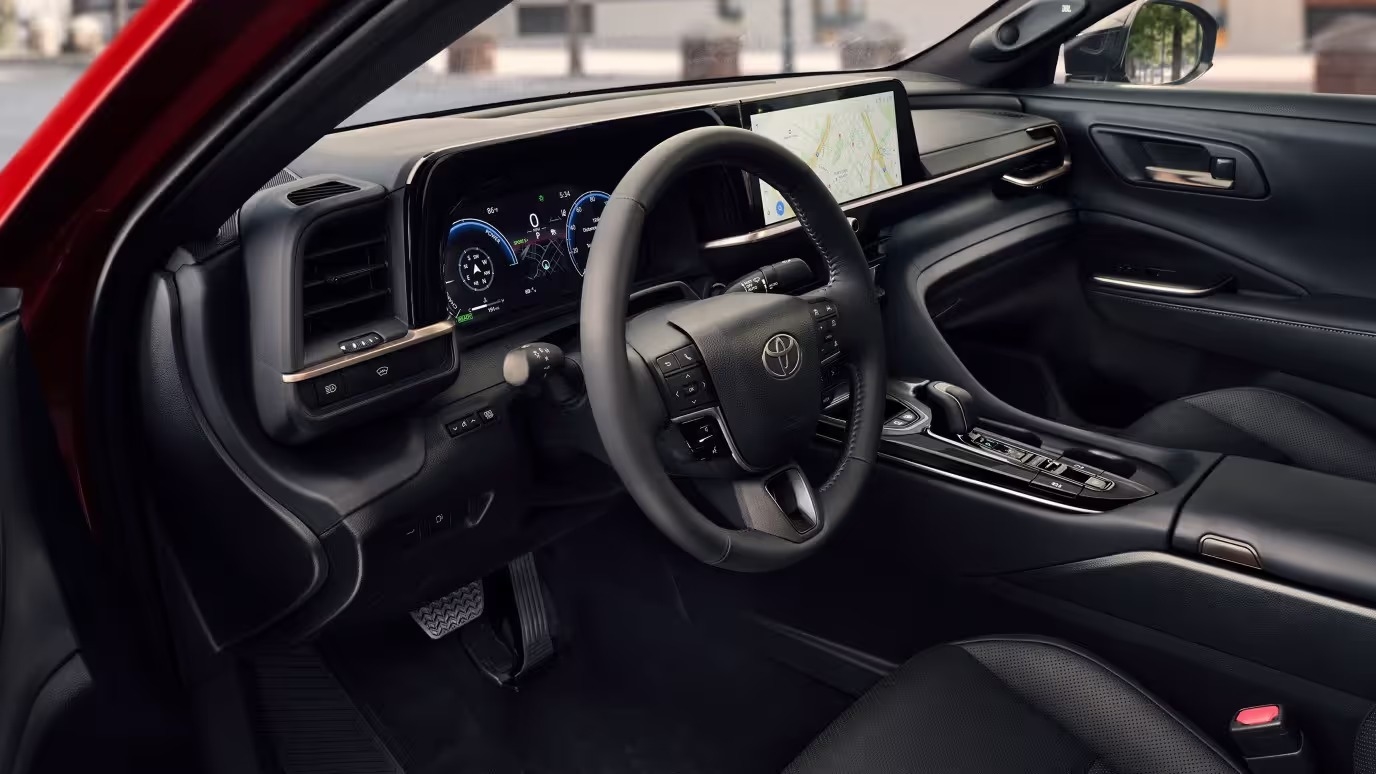 Toyota Crown Interior