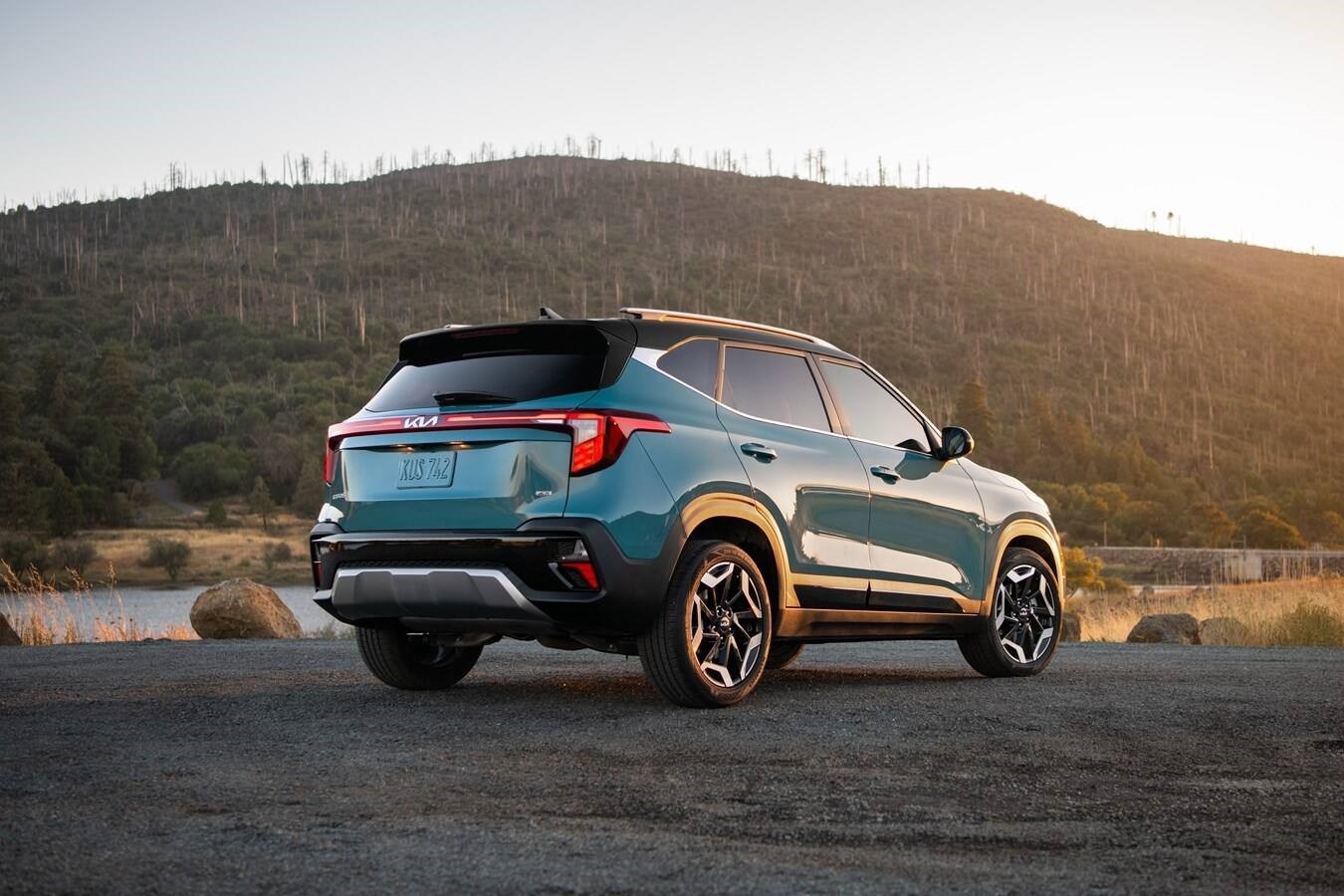 2027 Kia Seltos spacious interior and cargo area