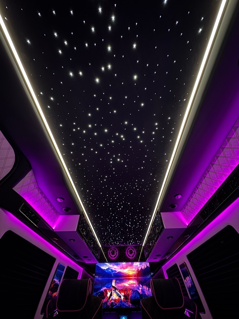 Super Single Elite Jet Coach 2026 image 3