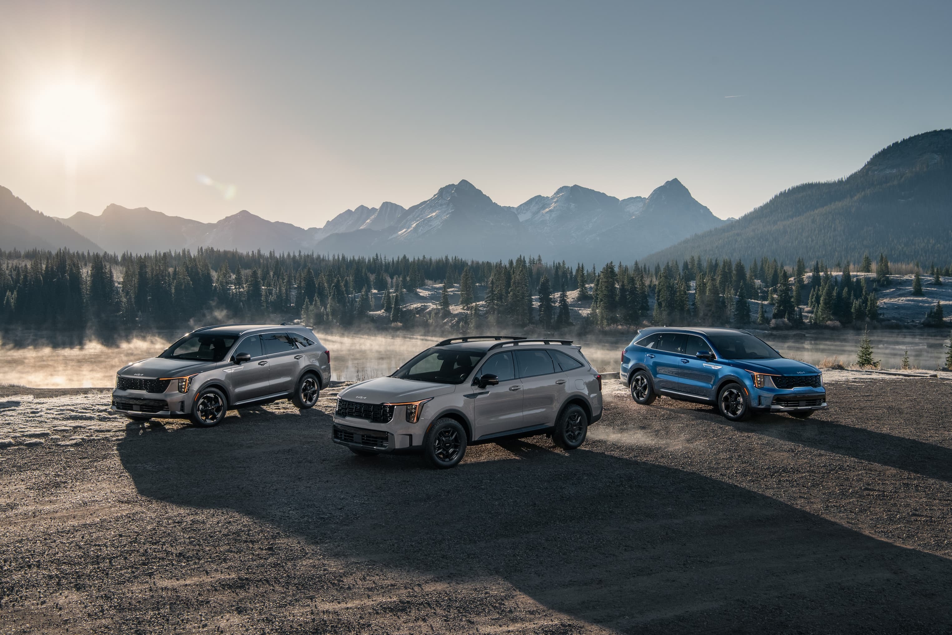 Kia Sorento Hybrid and Hyundai Santa Fe Hybrid compared at Patterson Autos in Orange County