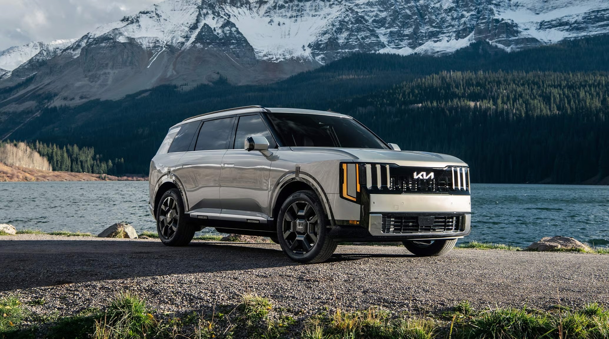 Kia Telluride Drive Wise driver assistance display and safety technology
