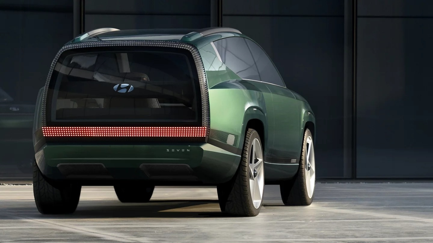 2024 hyundai ioniq clear rear