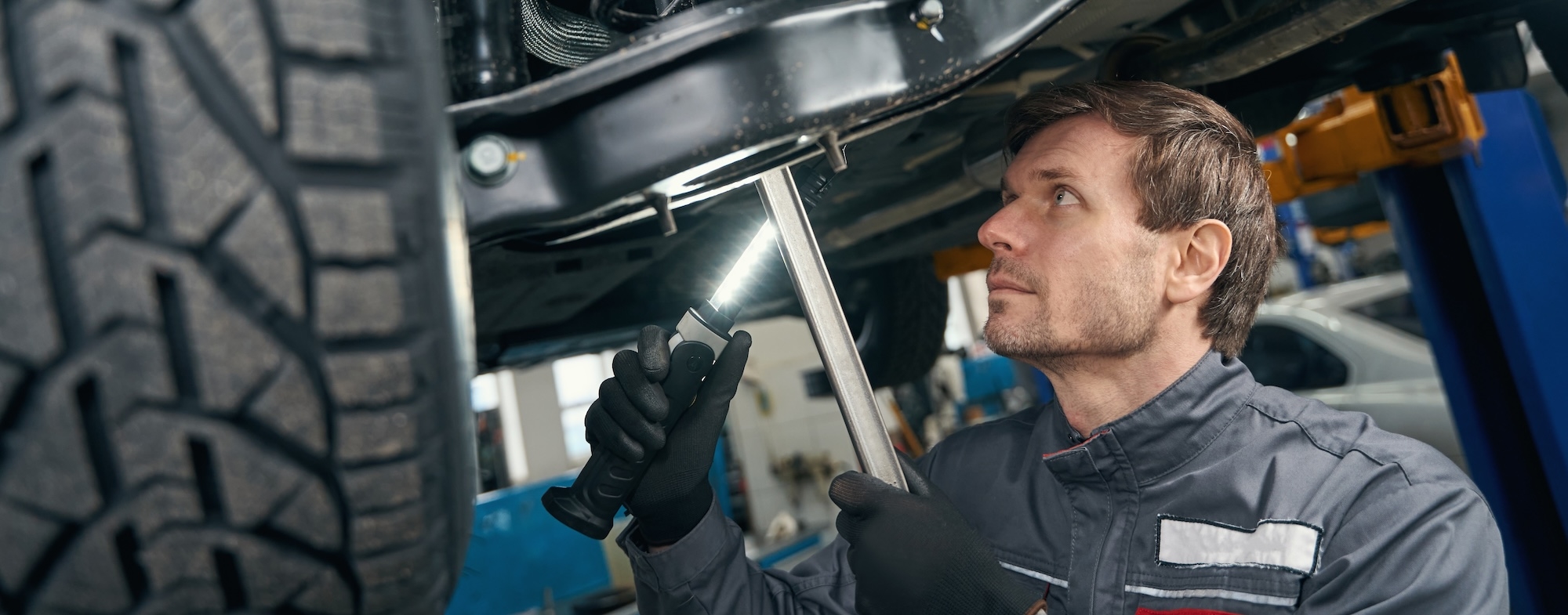 Castle Subaru McHenry service center in McHenry IL