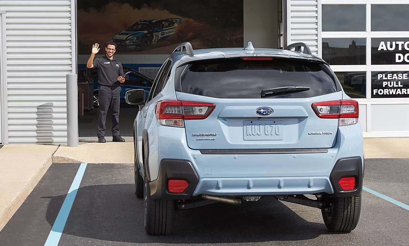 Subaru of Decatur dealership service and showroom