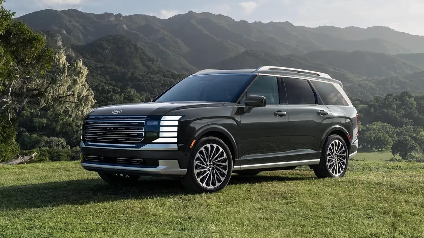 2026 Hyundai Palisade Hybrid at Safford Hyundai dealership in Manassas VA