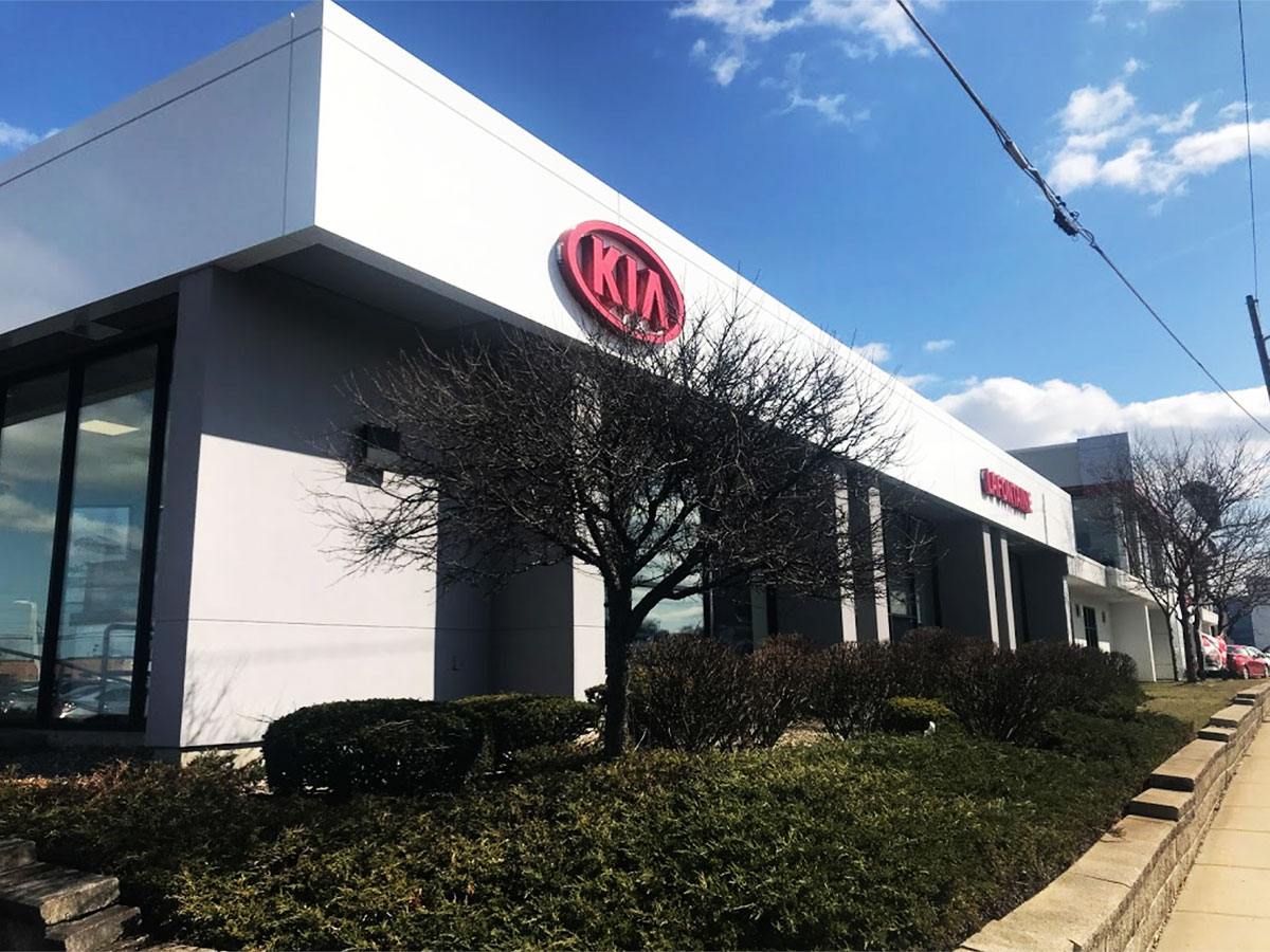 LaFontaine Kia of Dearborn Dearborn MI