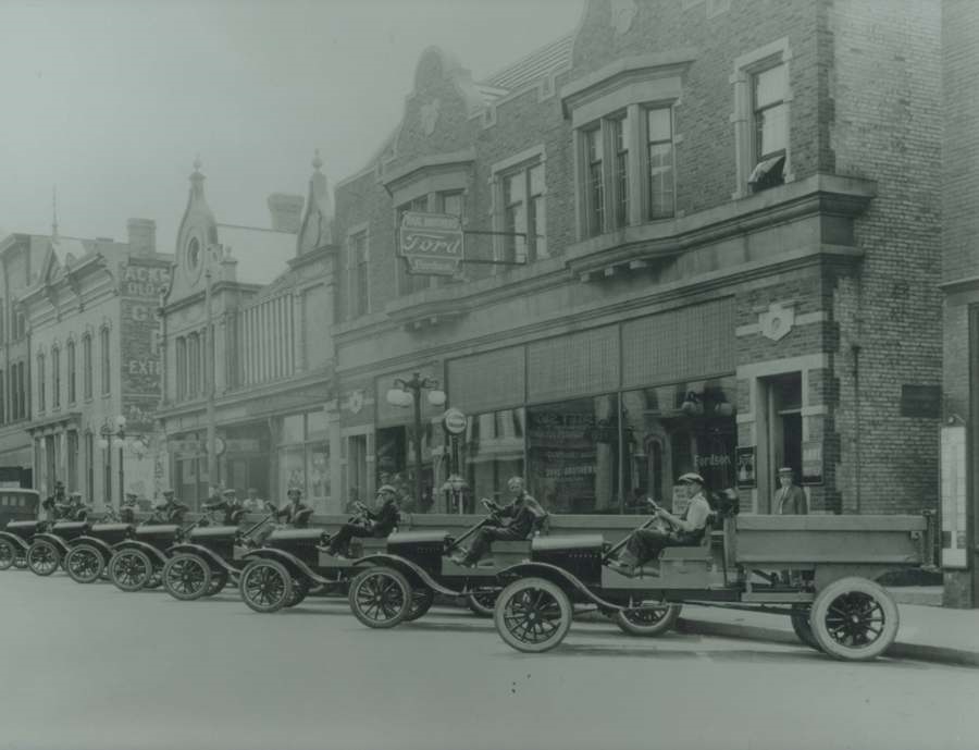 Plymouth Ford dealership