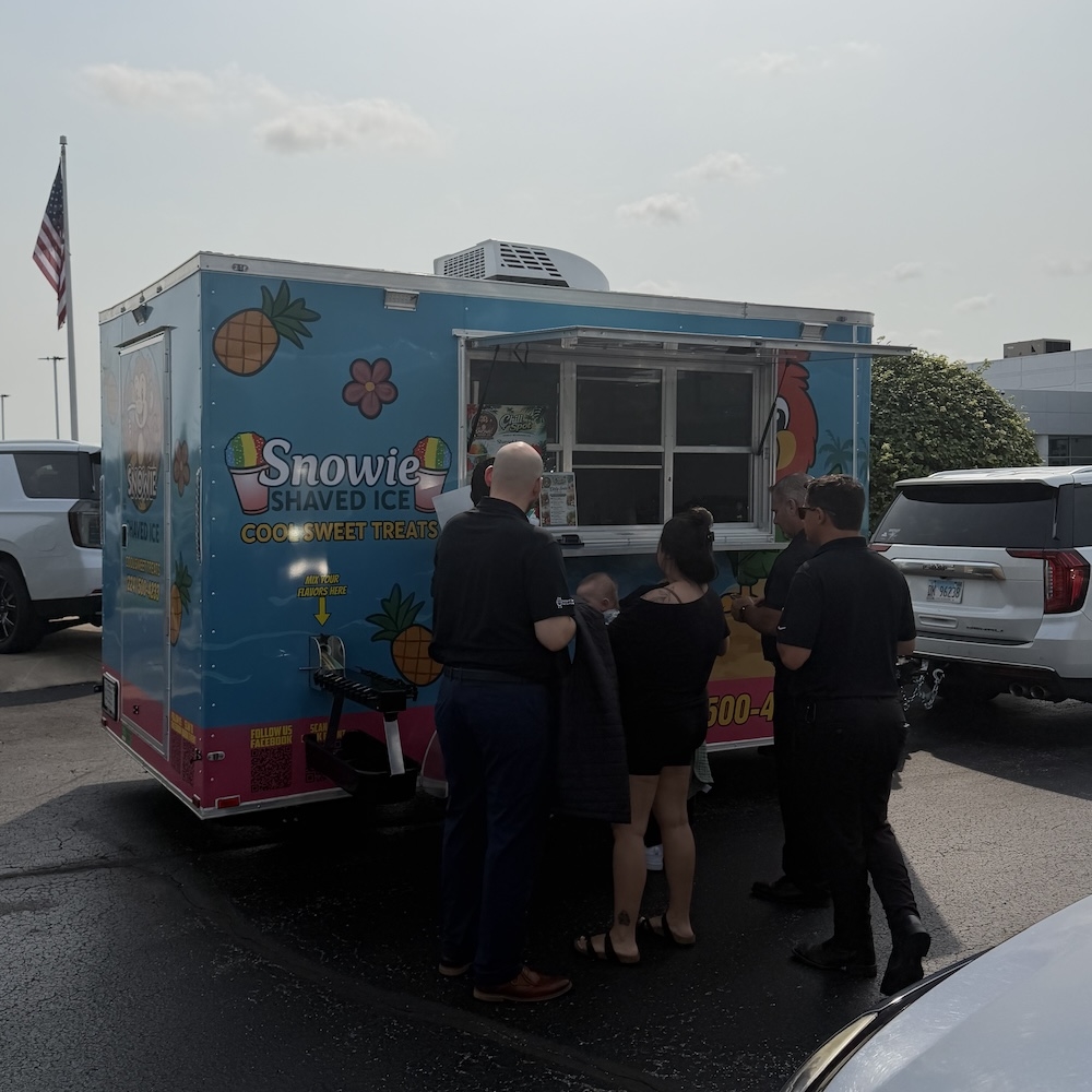 Snowie Ice refreshments at the Cars and Cuts event