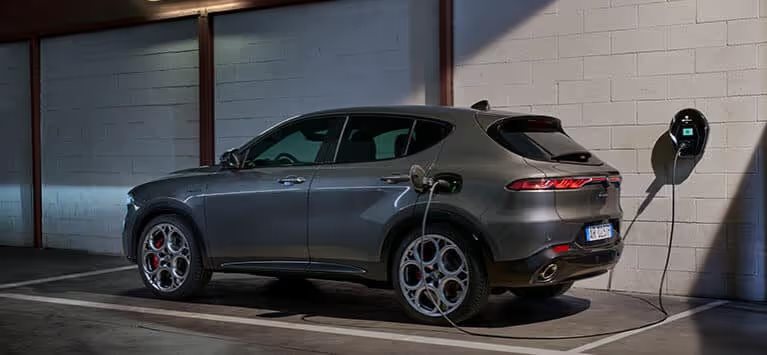 2024 Alfa Romeo Tonale PHEV Charging 