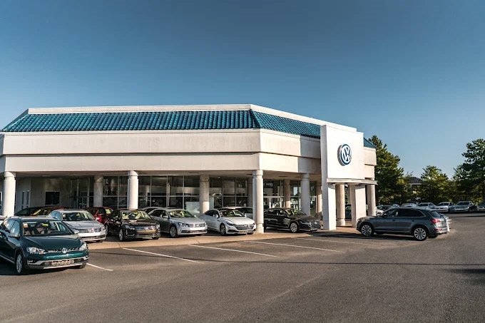 University Volkswagen dealership