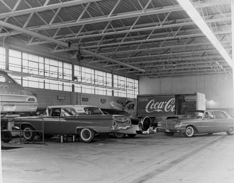 Dahl Ford Service Shop