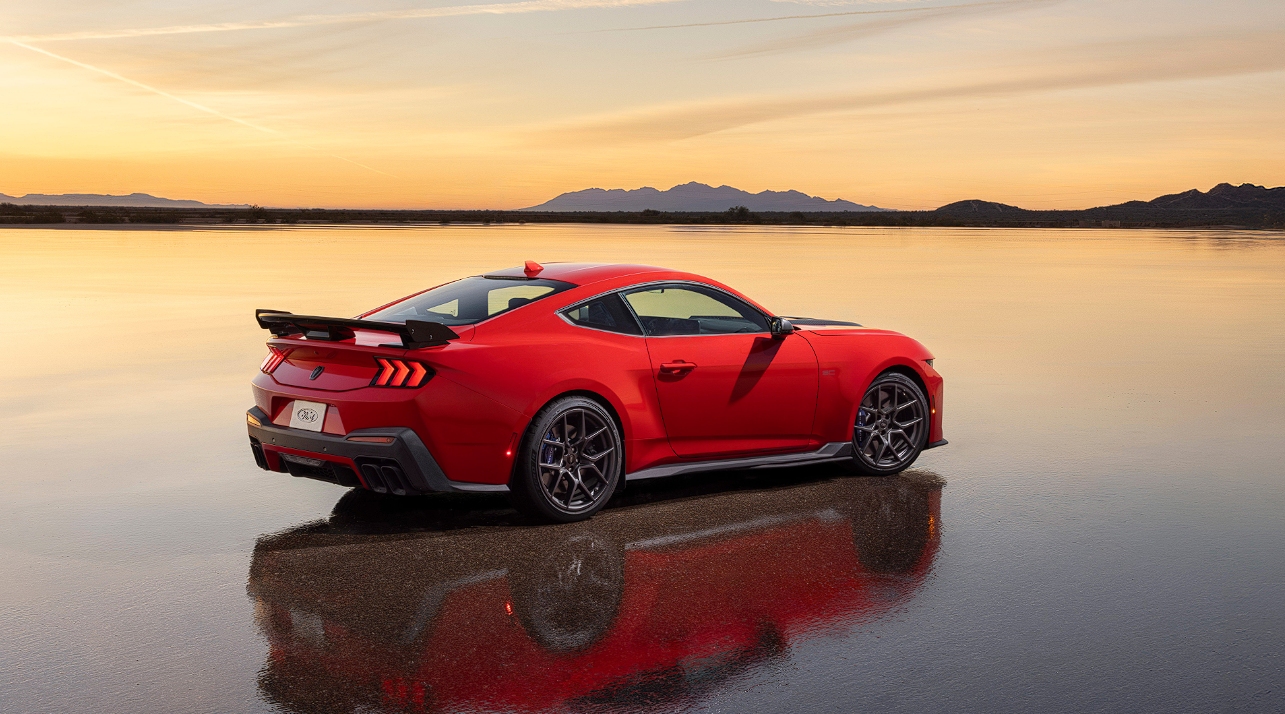 2026 Ford Mustang Dark Horse SC Track Pack