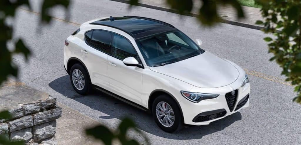 Comparison: 2022 Stelvio versus 2022 A4