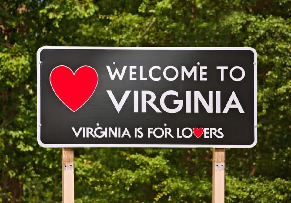  for Lovers, state motto and welcome sign