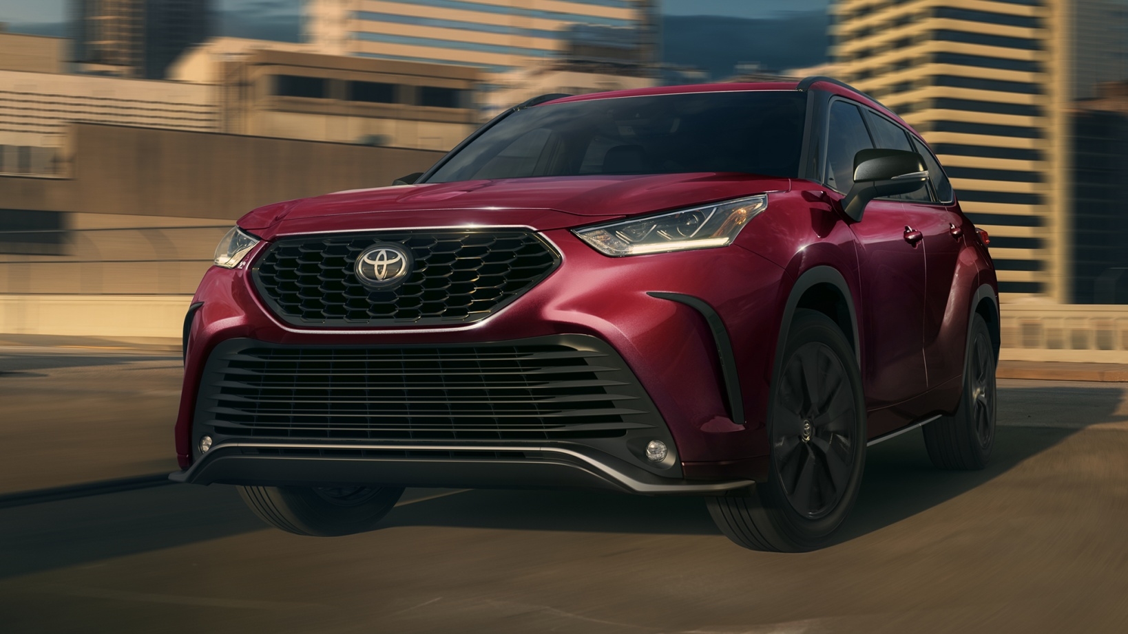 2026 Toyota Highlander popular trim profile at Claremont Toyota in Los Angeles County