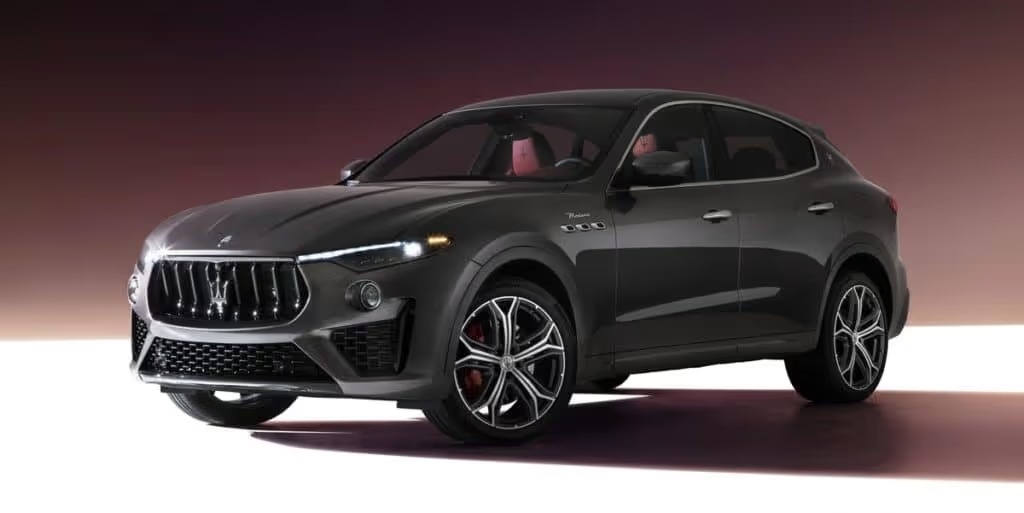 2022 Maserati Levante Interior and Exterior