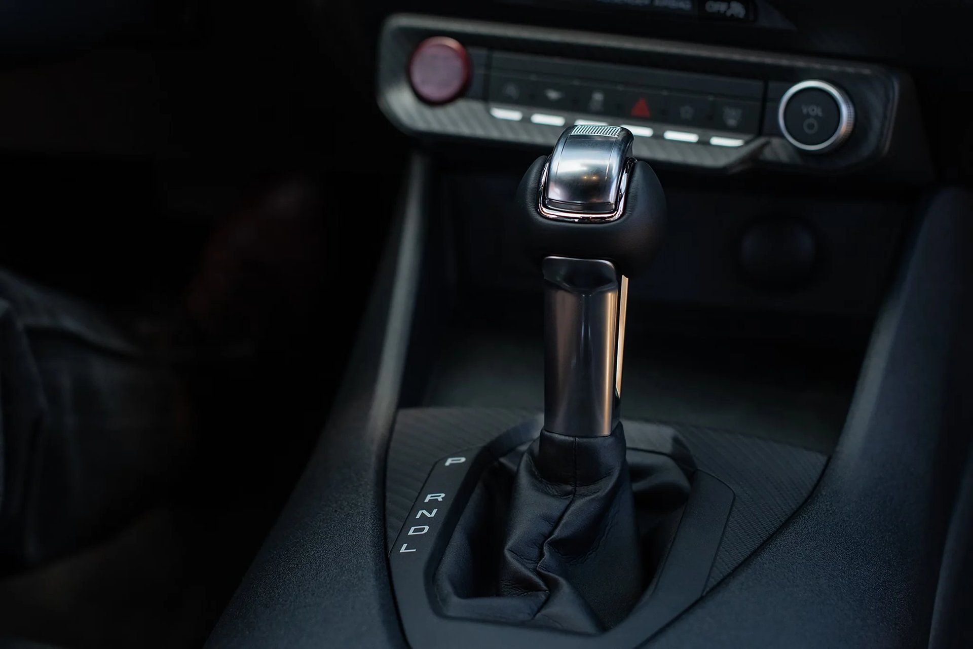 Ten-speed automatic transmission shifter in a current Ford Mustang