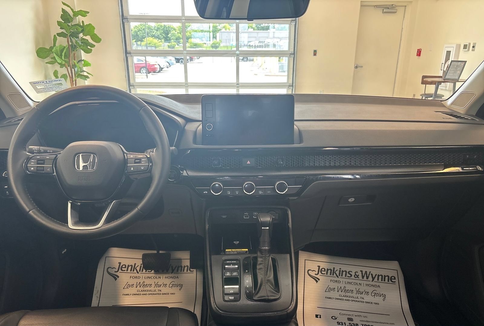 Dashboard of a used 2024 Honda CR-V EX-L