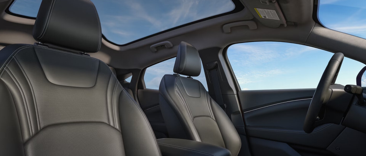 26Ford-MustangMachE-InteriorFrontSeats