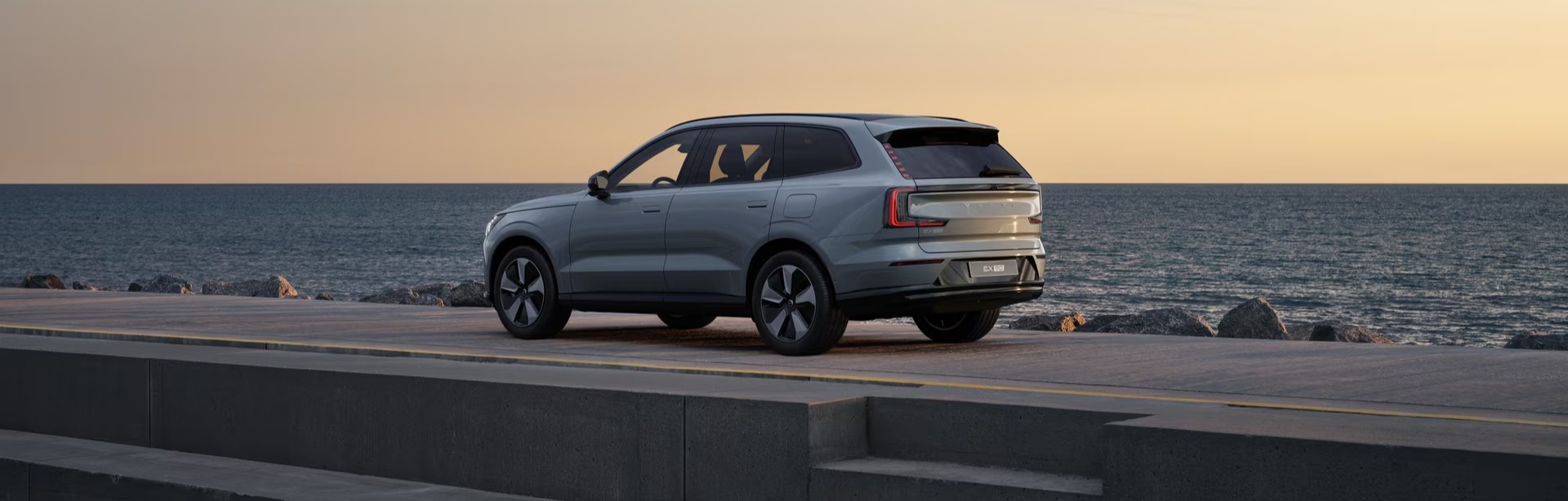 Volvo EX40 range.