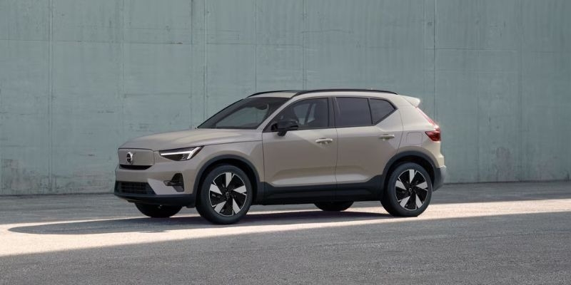 2026 Volvo EX40 technology
