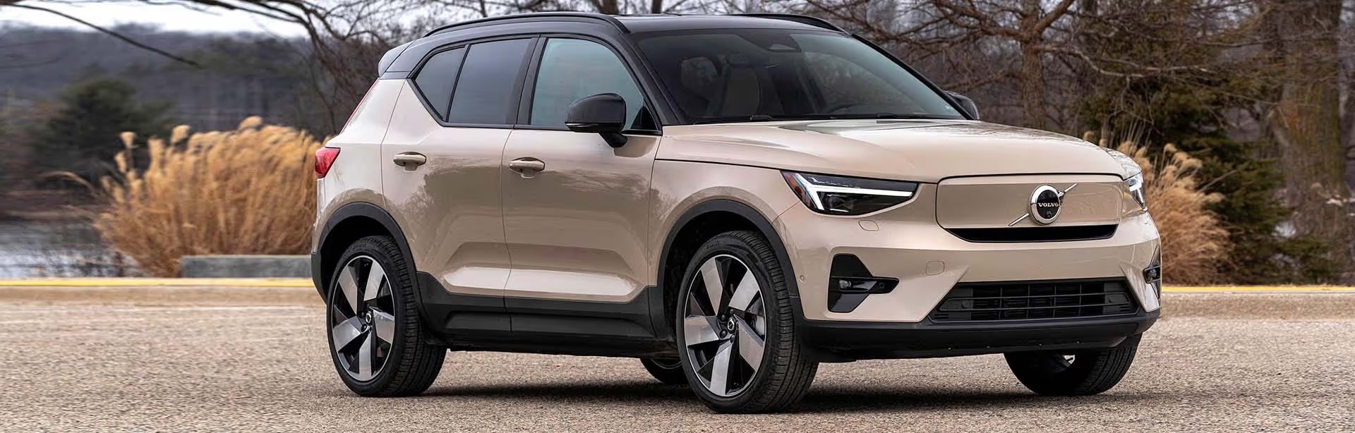 2026 Volvo EX40