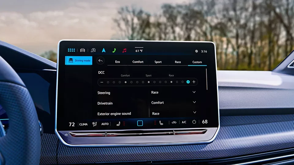 Golf R touchscreen showing the Vehicle Dynamics Manager settings