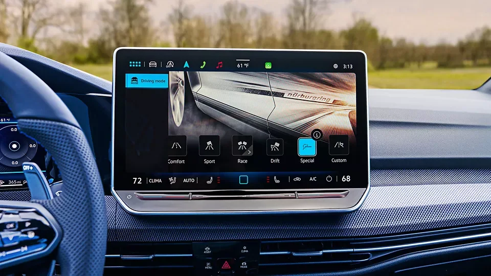 Golf R touchscreen showing the driving mode selection screen